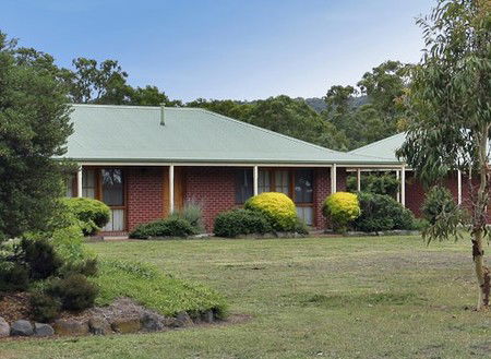 Moonambel VIC Hotel NSW