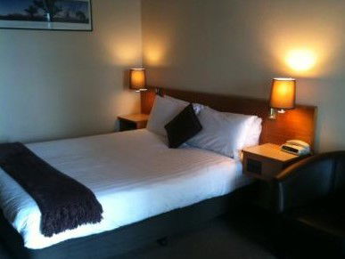 Golden West Motor Inn - Hotel NSW 2