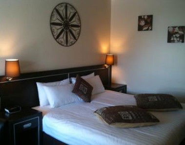 Golden West Motor Inn - Hotel NSW 3