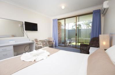 Island Palms Motor Inn - Hotel NSW 3