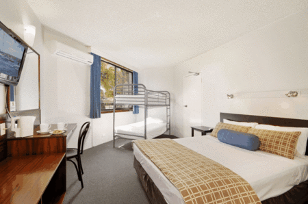 East Port Motor Inn - Hotel NSW 4