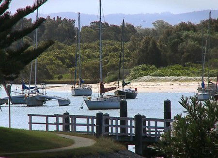 Palm Court Motor Inn - Hotel NSW 4