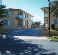 AA Madalena Court Holiday Apartments - Hotel NSW