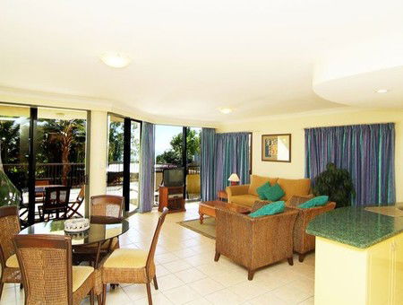 Waters Edge Resort - Hotel NSW 2