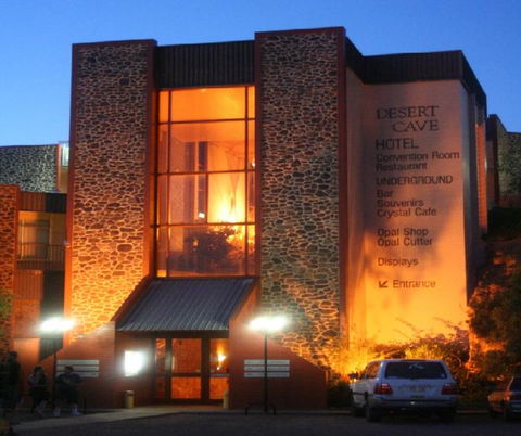 Desert Cave Hotel - Hotel NSW 1