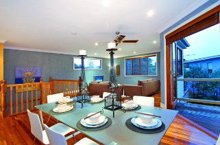 Recharge Rejuvenation Retreat - Hotel NSW 4