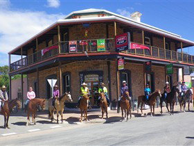 Baroota SA Hotel NSW