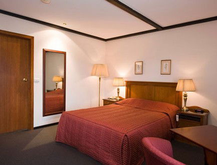 Mick O'Shea's Irish Pub And Motel - Hotel NSW 3