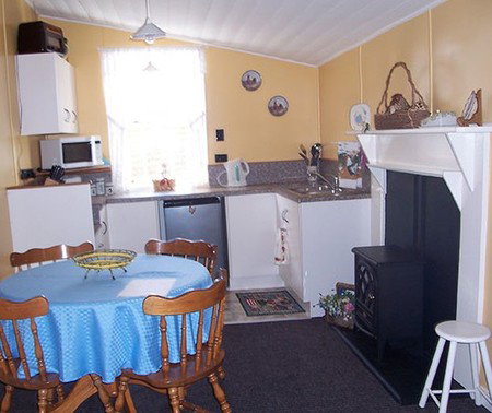 Hurlfield Farm Cottage - Hotel NSW 5