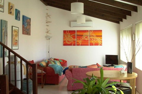 Art On Hart - Hotel NSW 3