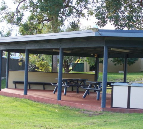 Ocean Lake Caravan Park - Hotel NSW 4