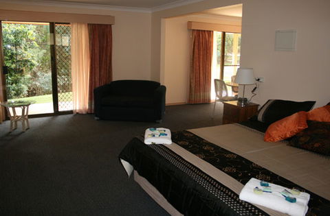 Invercauld House - Hotel NSW 1