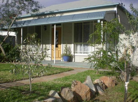 Kookaburra Cottage - Broken Hill - Hotel NSW 4