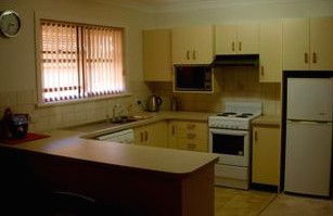 Townhouse Four - Hotel NSW 2