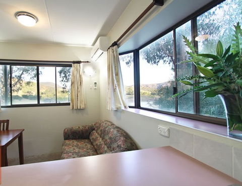 Talmalmo Cottage - Hotel NSW 4