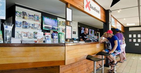 Base Airlie Beach Resort - Hotel NSW 4