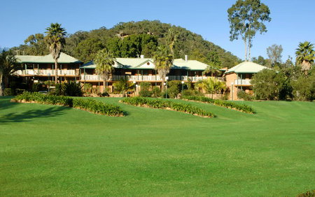 Australis Retreat At Wisemans - Hotel NSW 2