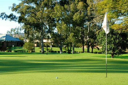Australis Retreat At Wisemans - Hotel NSW 3