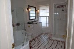 Quality Hotel Bentinck - Hotel NSW 3