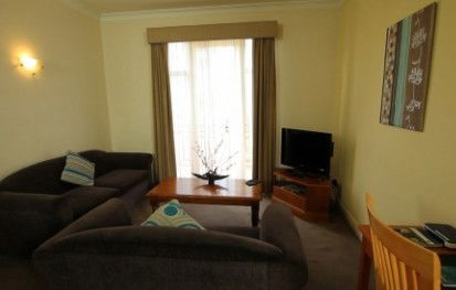 Quest Dandenong - Hotel NSW 2