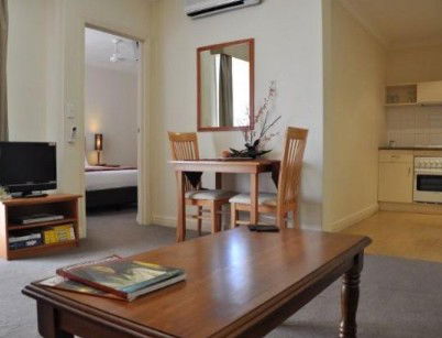 Quest Dandenong - Hotel NSW 3