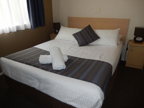 Middle Rock Holiday Resort - Hotel NSW 2