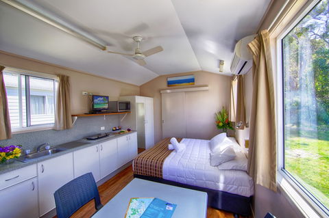 Middle Rock Holiday Resort - Hotel NSW 3