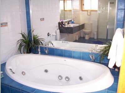Bateau Bay Beachfront Luxury Accomodation - Hotel NSW 0