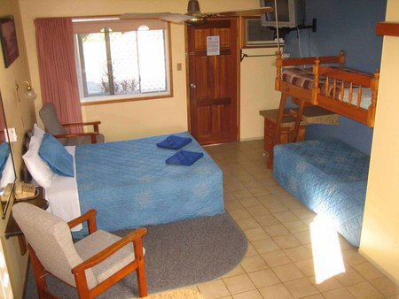 Paradise Court Holiday Units - Hotel NSW 2