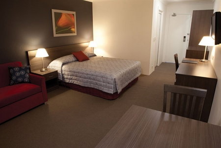 Comfort Inn Hunts Liverpool - Hotel NSW 1