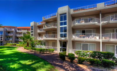 Markham Court Apartments - Hotel NSW 1