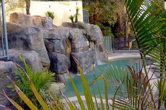 Crusoes Holiday Apartments - Hotel NSW 0