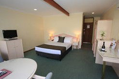  William Macintosh Motor Lodge - Hotel NSW 3
