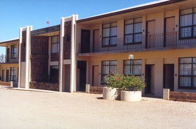 Opal Inn Hotel Motel And Tourist Park - Hotel NSW 2