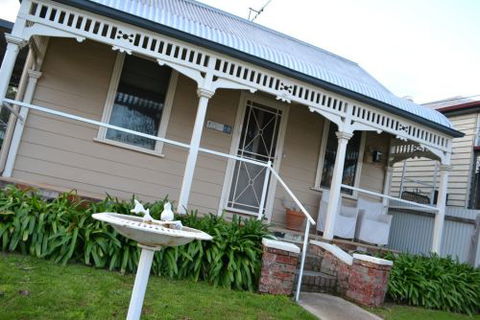 The Little Bird House - Hotel NSW 0