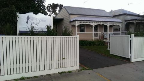The Little Bird House - Hotel NSW 1