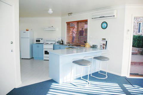Captain's Quarters - Hotel NSW 5