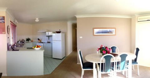 Captain's Quarters - Hotel NSW 8