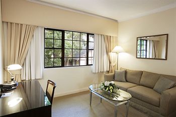 Grand Mercure The Hills Lodge - Hotel NSW 9
