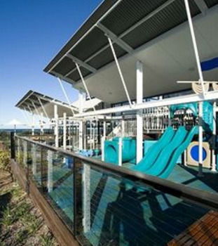Caves Beachside Hotel - Hotel NSW 10