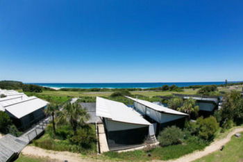 Caves Beachside Hotel - Hotel NSW 54
