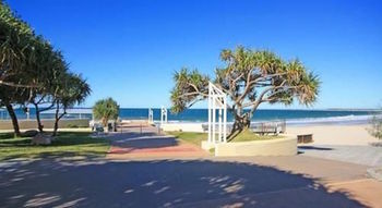 OVR Caloundra - Hotel NSW 2