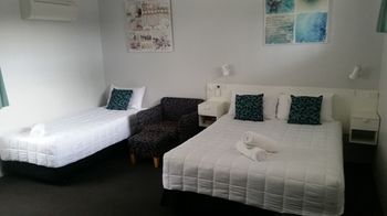 The Esplanade Motel - Formerly Eco-Inn Warners Bay - Hotel NSW 4