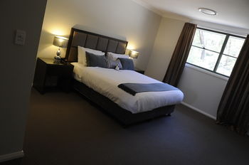 Riverside Oaks Golf Resort - Hotel NSW 17