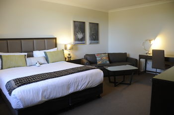 Riverside Oaks Golf Resort - Hotel NSW 18