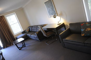 Riverside Oaks Golf Resort - Hotel NSW 21