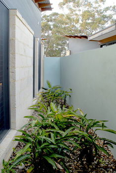 By The Beach B&B And Apartments - Hotel NSW 8