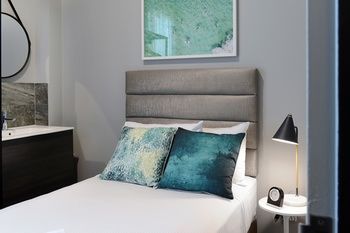 Alison Lodge - Hotel NSW 32