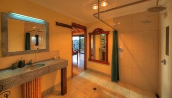 Maleny Tropical Retreat Balinese B&b - Hotel NSW 47
