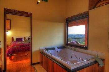 Maleny Tropical Retreat Balinese B&b - Hotel NSW 60